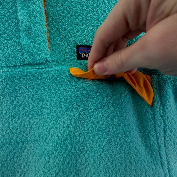 Patagonia Jacket Small Blue Fuzzy Soft Fleece Logo Pullover Women 1/4 Snap - Picture 10 of 15